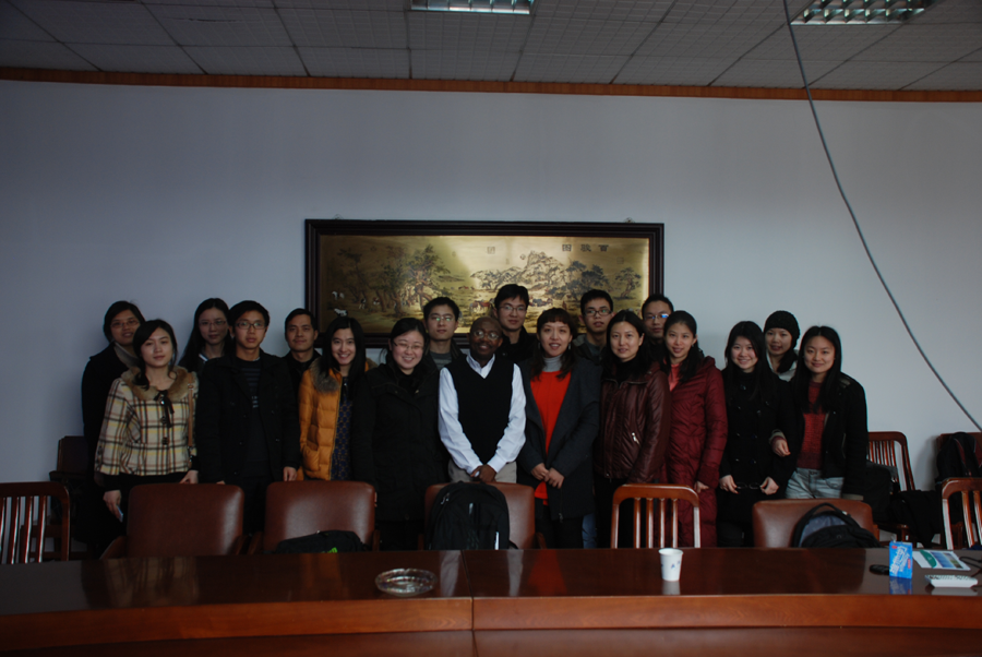 美国天普大学普拉特教授来海角视频
讲授跨文化敏感与冲突管理