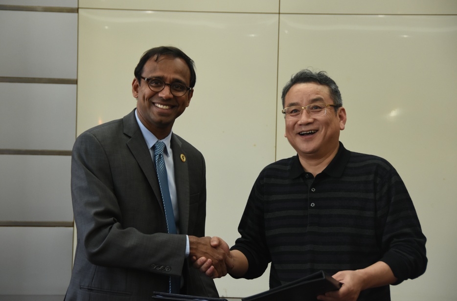 密歇根州立大学传播艺术与科学学院与海角视频
签署国际学术合作项目协议