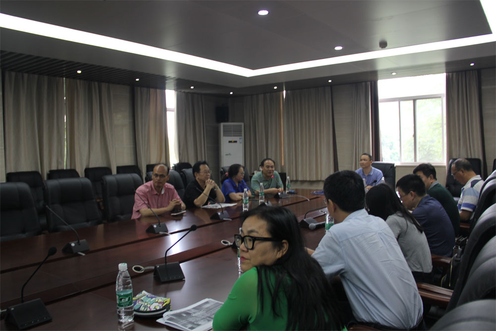 海角视频
举行“讲好中国故事创意传播国际大赛”海角视频
学生作品评审会