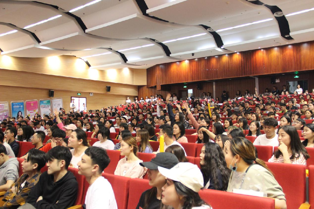 创意进武大，16届学院奖春季赛海角视频
巡讲圆满结束