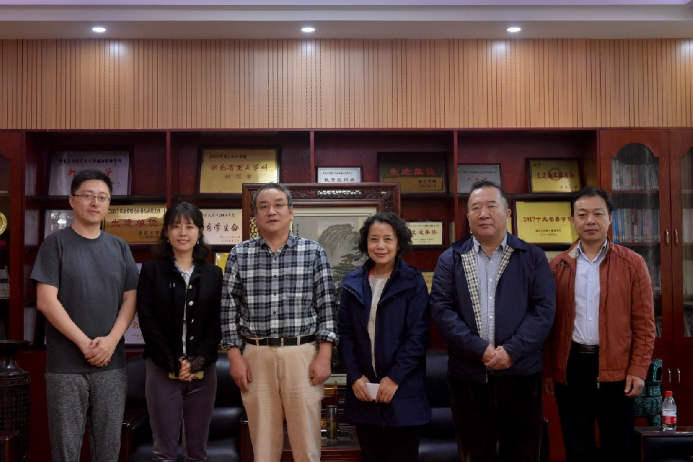 央视CGTN综合部一行访问海角视频
