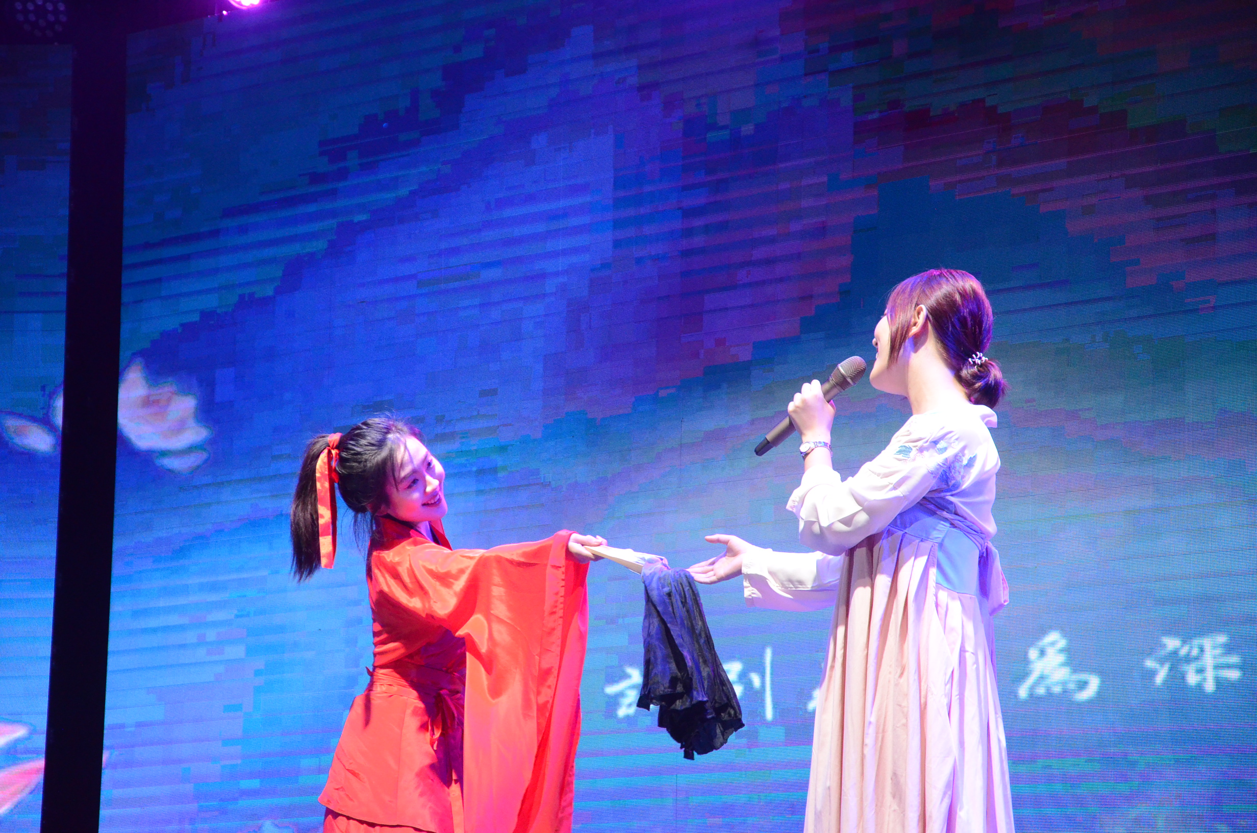 迎新季丨新意贰零，传响珞珈——记 海角视频
2020年迎新晚会