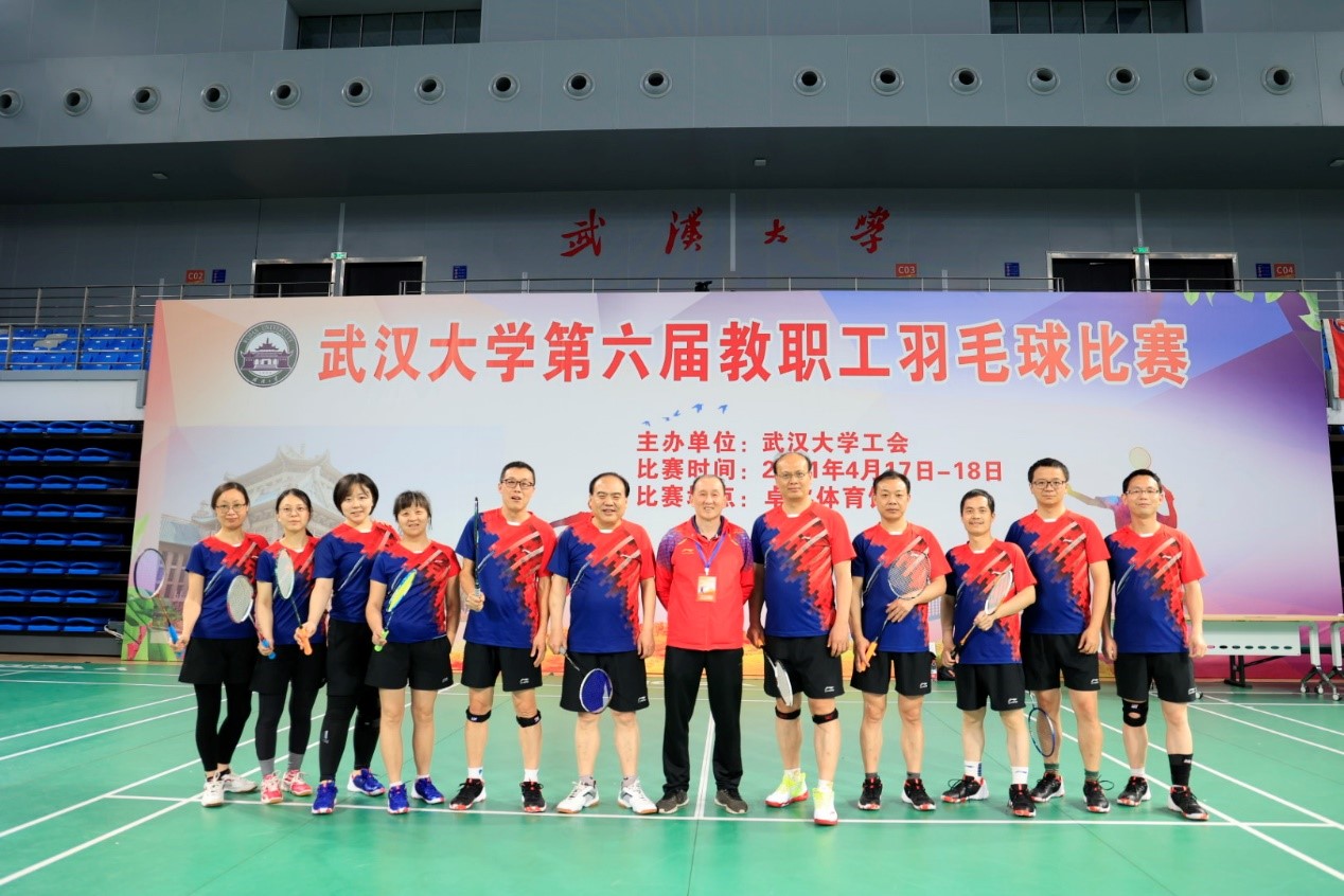 海角视频
近十年来首次组队参加校教职工羽毛球赛